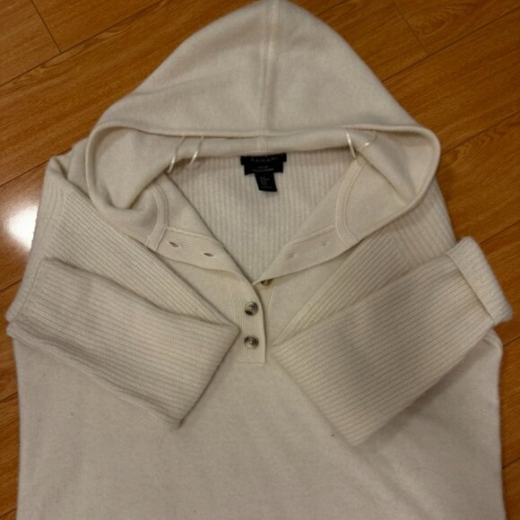 100% 2-ply Cashmere Sweater with Hood - Picture 1 of 4